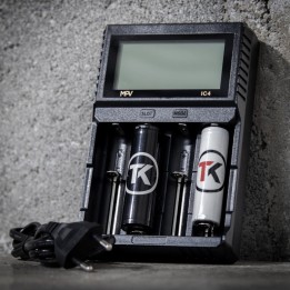 Chargeur Rapide IC4 - 4 Slots - Écran TFT - 2A